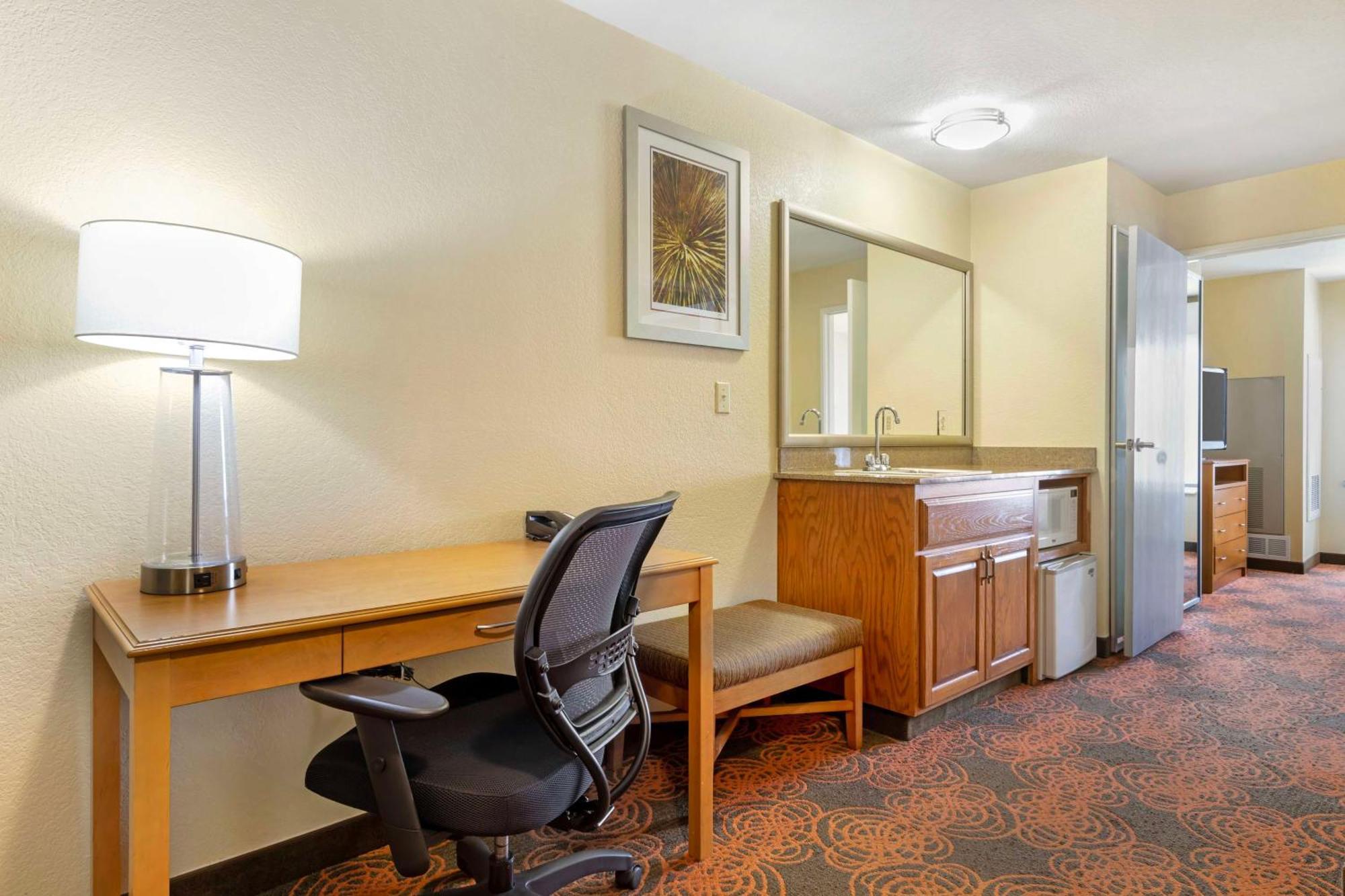 Best Western Plus Waco North Екстер'єр фото